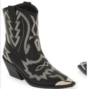 BILLINI Utari Boots ✨NEW ✨